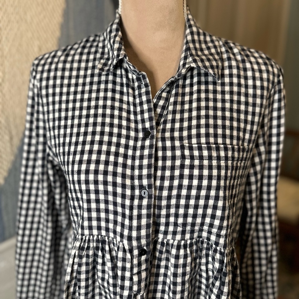 Zara Denim Collection Gingham Black and White Flowy Collared Shirt - Picture 4 of 9